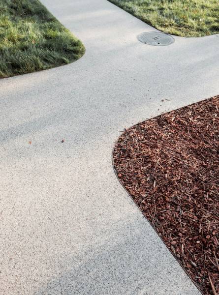 Usucapione di una servitù di passaggio: servono opere visibili